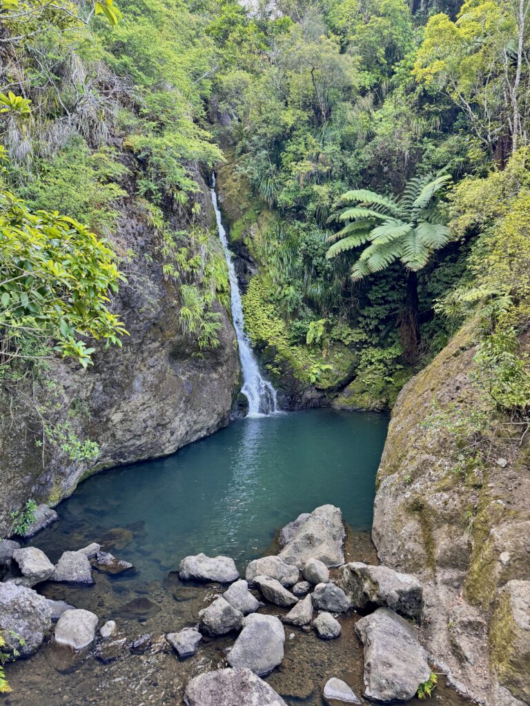Karamatura Falls